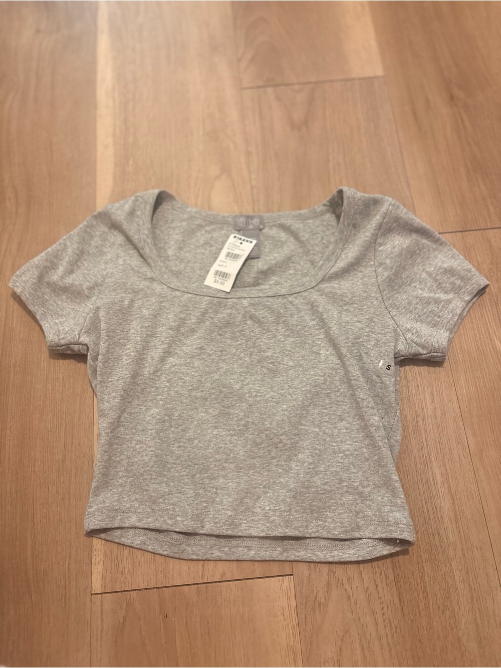 Tilly’s Gray Scoop Neck Crop Top